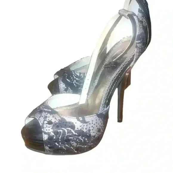 Beautiful Heels!  - Picture 3 of 16